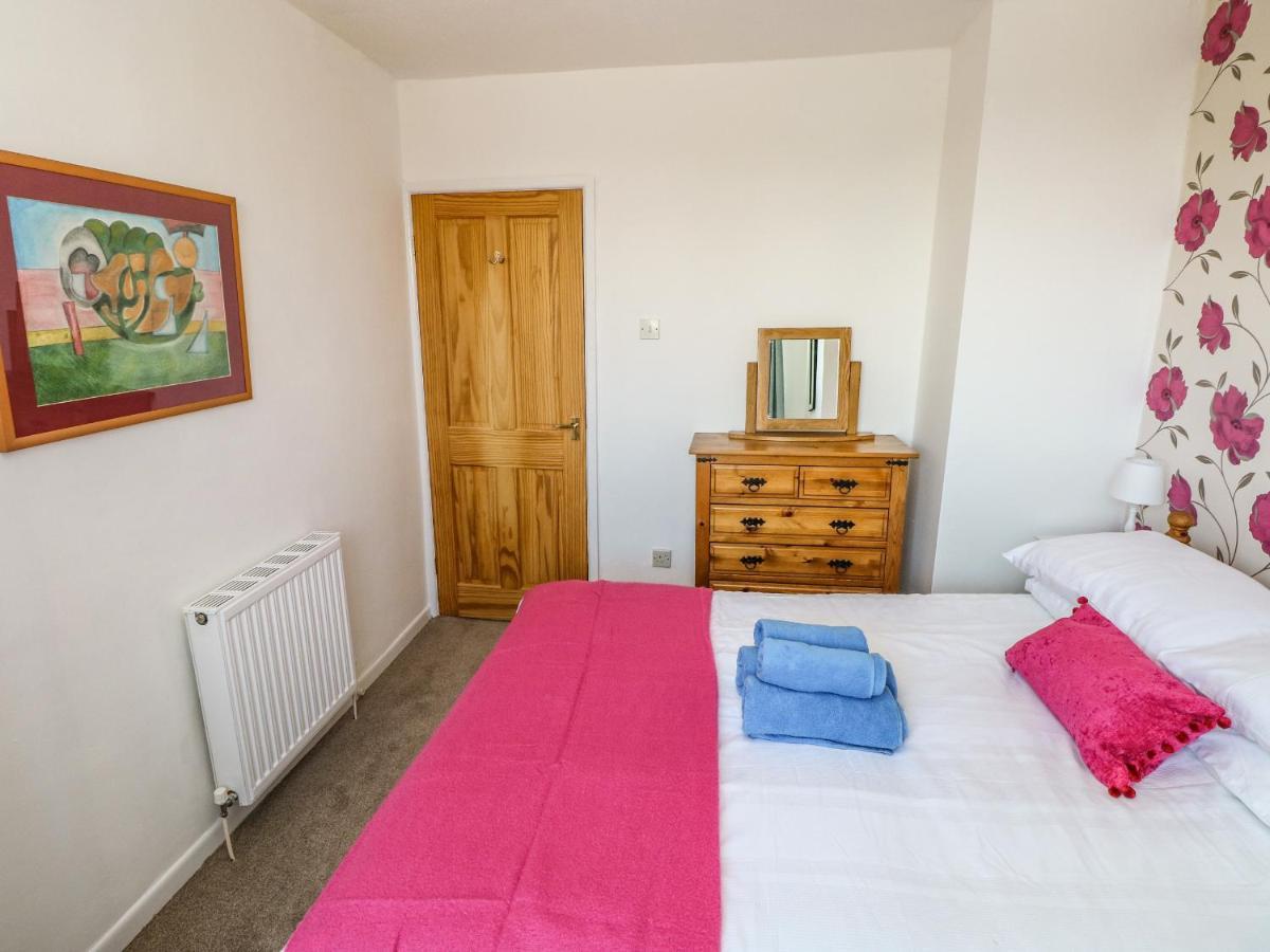 53 St Brides View Villa Haverfordwest Ngoại thất bức ảnh